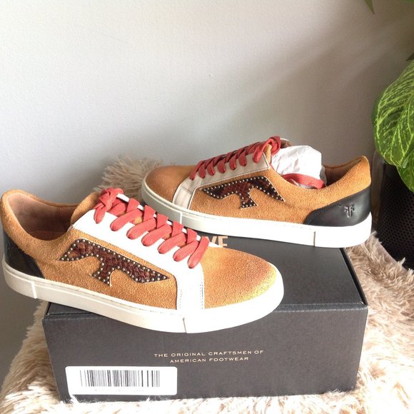 Frye Ivy Logo Patch Low Sneakers - Picture 5 of 12